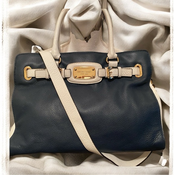 MICHAEL KORS HAMILTON LARGE EAST WEST LEATHER TOTE NAVY BLUE & WHITE - Picture 2 of 13